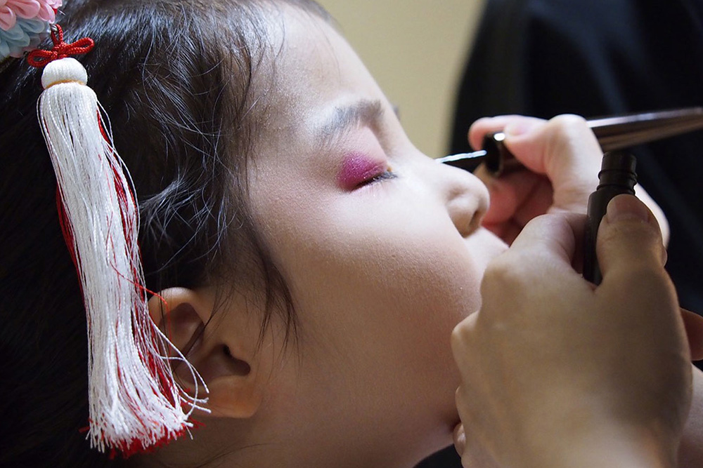 5歳から80代の方まで楽しくお稽古しております